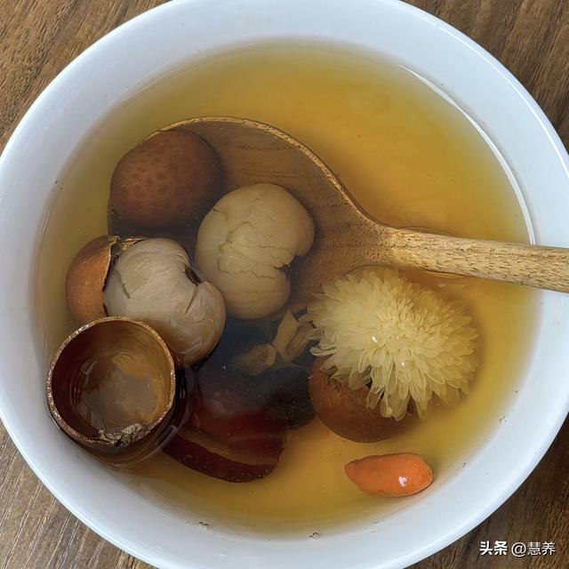 枸杞和它是绝配，补肾明目！连喝3天，精力旺了，视力也清晰！