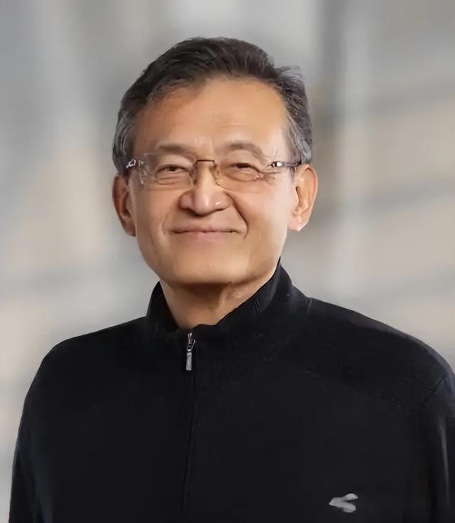 特朗普终于犯下最致命错误！美专家：中国什么都没做就赢了