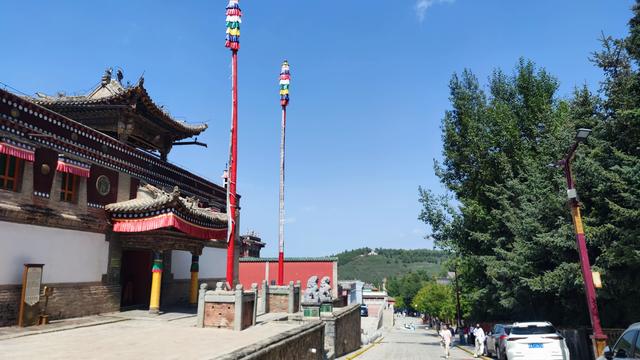 藏传佛教格鲁派四大寺院之一，西宁塔尔寺，碰巧免费进去了