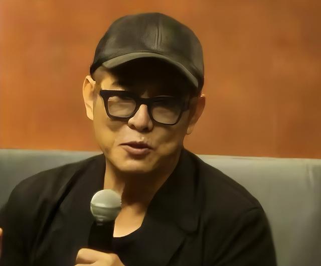 李连杰做梦也没想到，花几千万培养的女儿，竟给美国前妻做了嫁衣