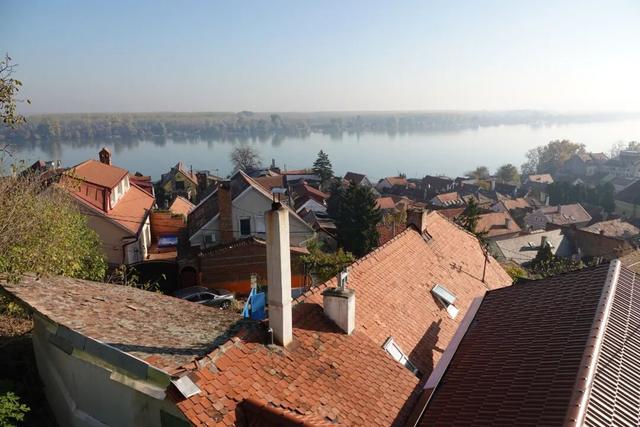 塞尔维亚，一座被轰炸过78天的城市的新生，贝尔格莱德一日游记