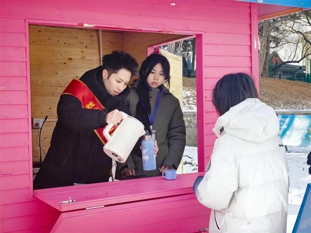 80米超长冰滑梯又双叒来啦！还有企鹅巡游