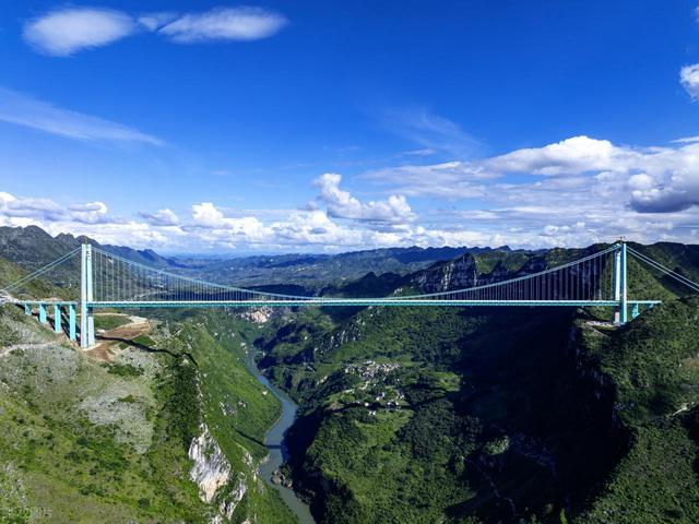 “世界第一高桥”能有多好玩？一起瞧瞧桥→