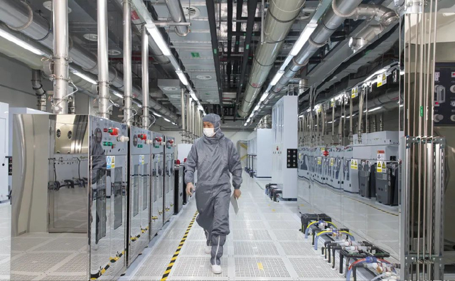 迟迟等不到中方供货后	，安世荷兰将负100%全责，商务部宣布大结局