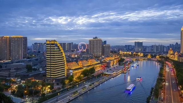 南开区夜景流光溢彩映盛会