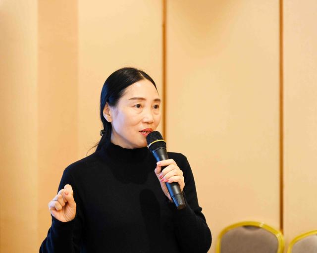 楚楚：在万灵的古香古色中酝酿“武舞大赛”