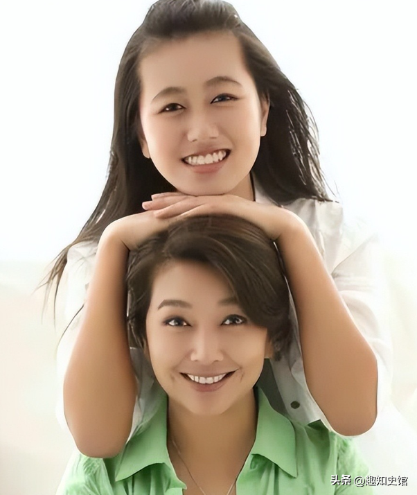 钱再多有什么用？58岁身家过亿的江珊，每天为27岁女儿操碎了心