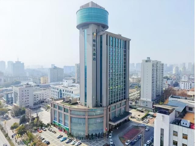 音乐与甜蜜撞满怀！2025汉中秦岭熊猫音乐嗨唱季中秋月饼主题专场来袭~