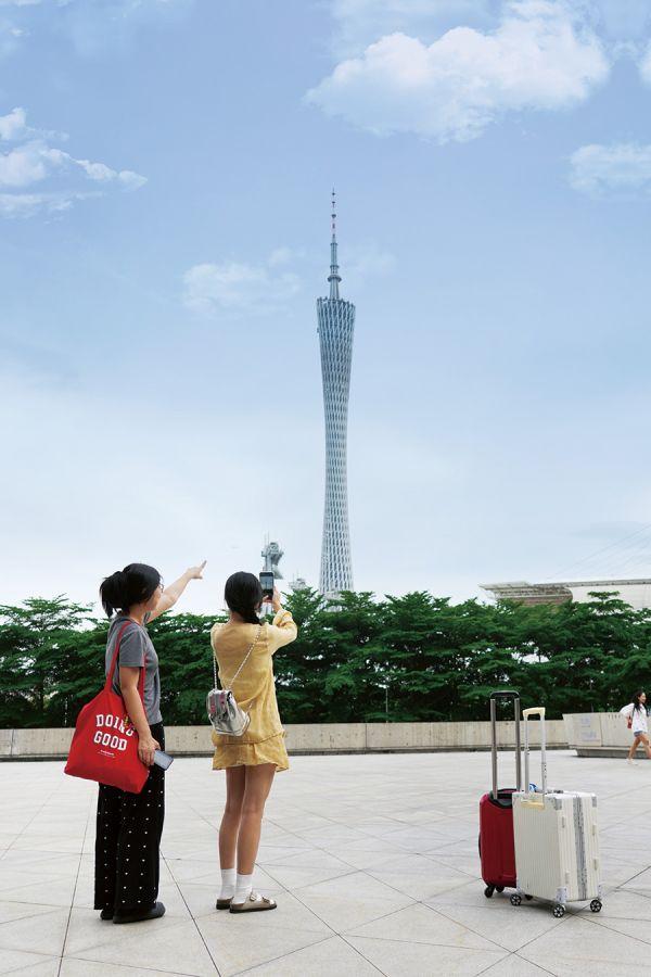 “打卡”广府 乐在其中