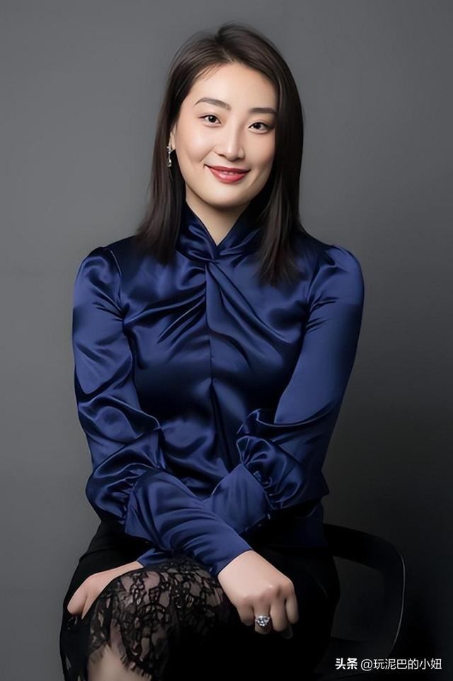 宗馥莉削藩失败，辞去娃哈哈职务创新牌，杜建英之子或成新继承人