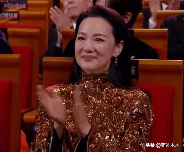 金鸡奖被嘲太水！名单偷跑张艺谋遭质疑，易烊千玺宋佳都演他电影