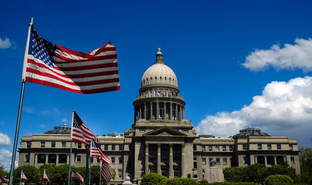 13亿美元换不来安全，美国无力保台，解放军导弹让其胆寒