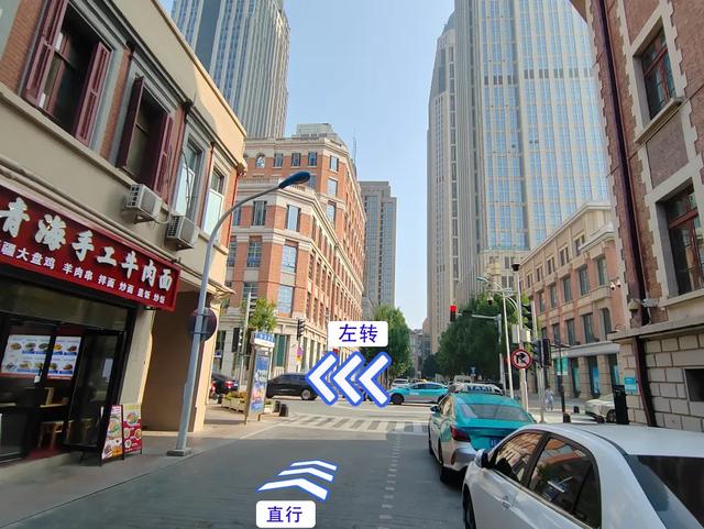 解锁三条灯光秀Citywalk路线，避开“人从众”！
