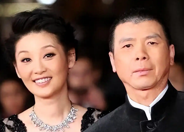 冯小刚：年轻时管不住下半身，如今让18岁的养女买了单，他后悔吗