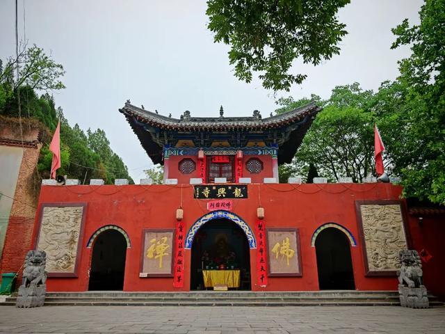 堪称洛阳第二寺，人少景美还免费，还藏着一处花海