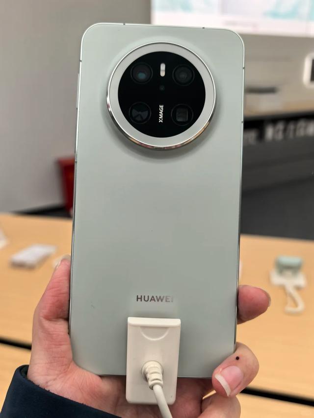 余承东下狠手，华为Mate70系列大降价，鸿蒙5.1装机量有望提升