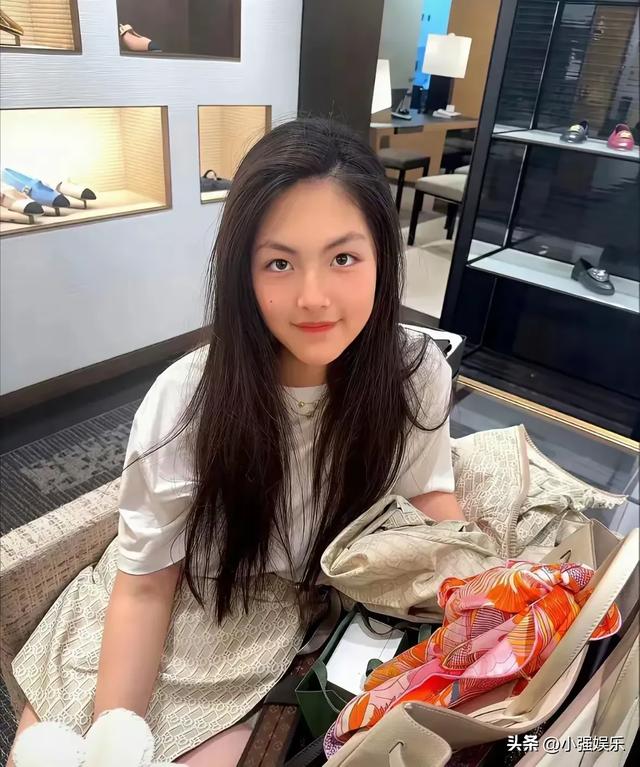 李湘晒北京小院炸锅！大到像景区，这才是“富婆的日常”吧