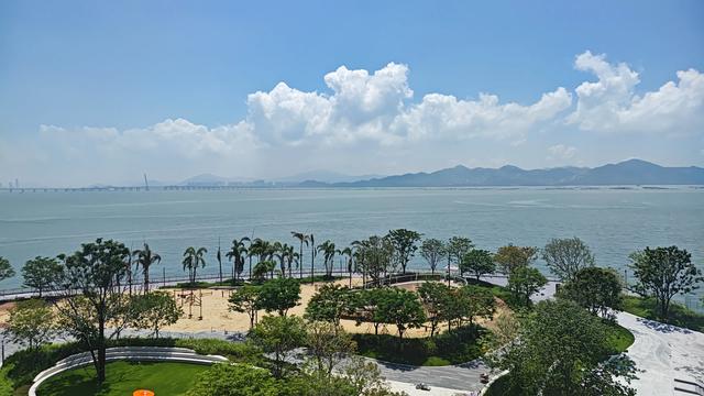 深圳这家商场竟然修建了一条环形观海绿道,海景太美了