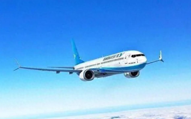 1988年,一架飞机在7500米高空时突然裂开,空姐被大风吹走后来如何