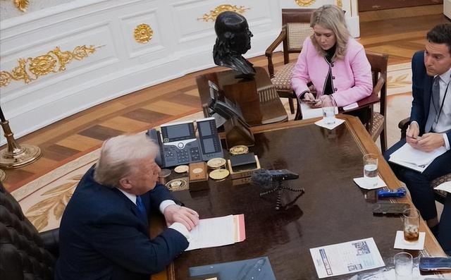 特朗普：台湾问题中国自己解决	，但别让我不高兴，外交部回应亮了