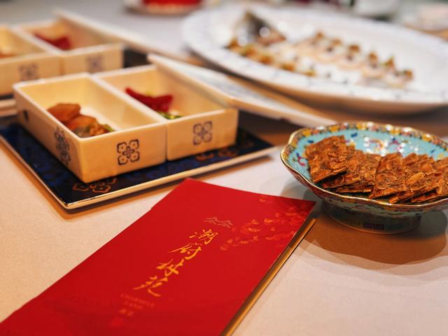 故宫边打卡必去!800年戏楼里的潮州菜,人均百元享皇家范儿