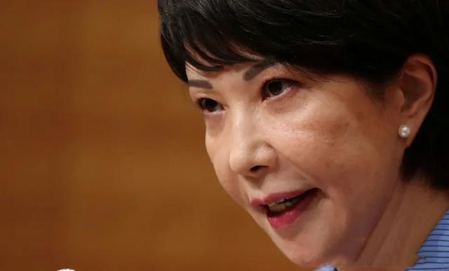 中国对日本打响战略围剿，2026年第一份禁令，送到了高市早苗手中