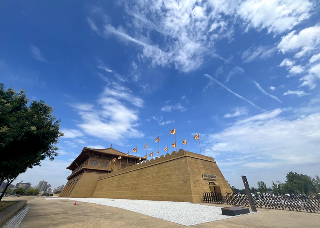 西安:碧空映丹凤 美景入画来