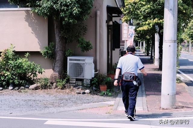 日本最穷的村子，常年倒数第一，村路意外的干净整洁