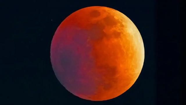 锁定！2025年9月血月当空：82分钟红月亮，千万别错过