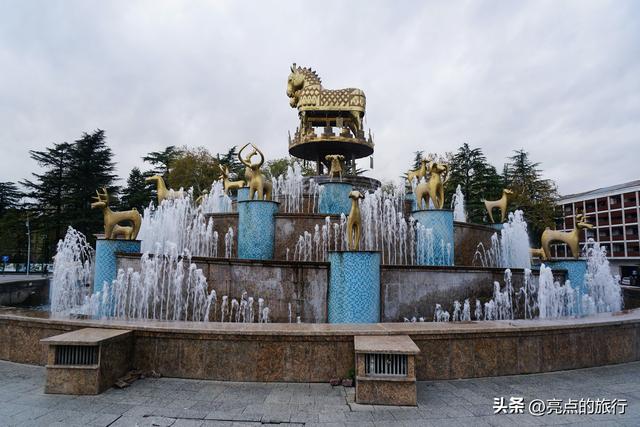 跟着丝绸之路去旅行高加索三国——格鲁吉亚库塔伊西科尔基斯喷泉