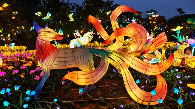 桂林：首届非遗千灯游园，光影艺术璀璨盛宴！