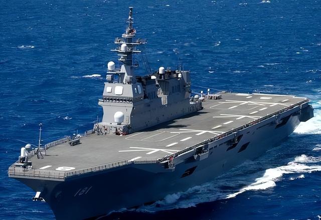 一声不吭造了7艘准航母，美国才发现，原来真正对手已不是俄罗斯