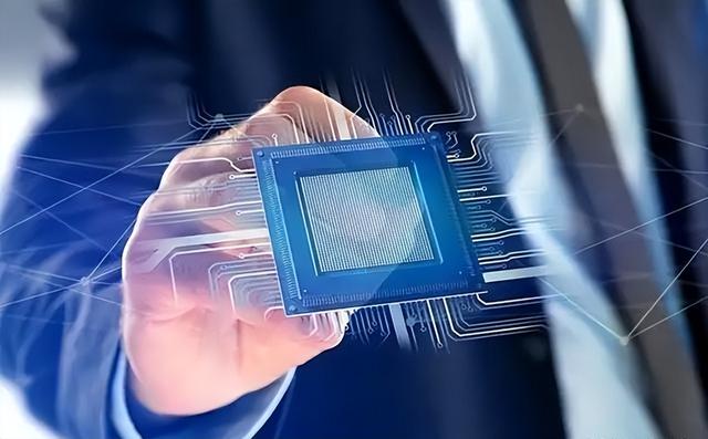 美国加税都拦不住！全球70%订单涌向中国，日媒一句话道出真相