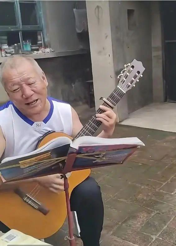 山西55岁男子挑战骑行至海南，出发50天后途中不幸离世，家人发声