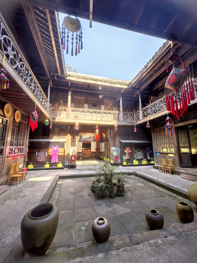 藏在屋里的尔玛博物馆