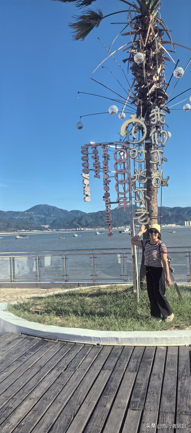 这里不是三亚却有着海南的风格，景点不大但很出片