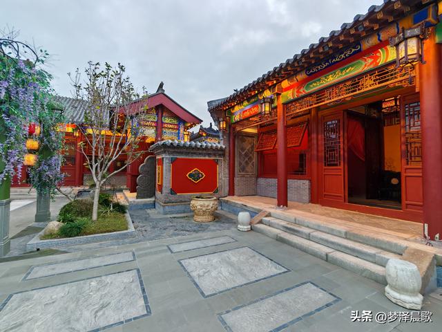 云梦：大气恢宏的祥云湾“京派园”开园迎客