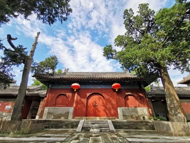 博物FUN | 在北京最神秘寺庙，遇见皇家工艺天花板