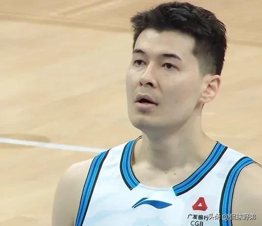 北京首钢111-84击败新疆，赛后揪出2大混子1人遭弃用，下轮战辽宁
