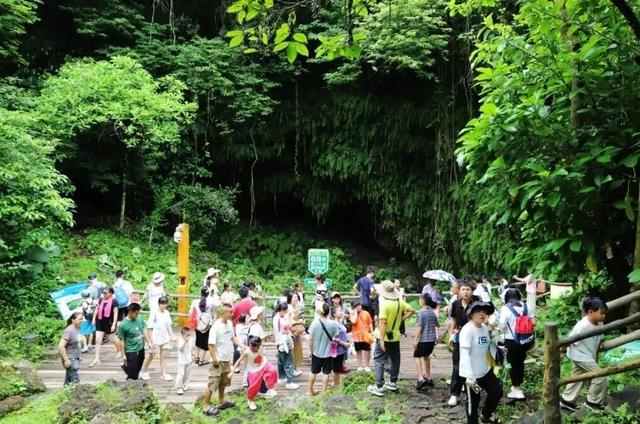 “文艺范”带动“旅游热”——海口国庆假期文旅融合成效显著