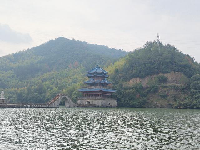 2025秋游：严子陵钓台 . 黄公望隐居地