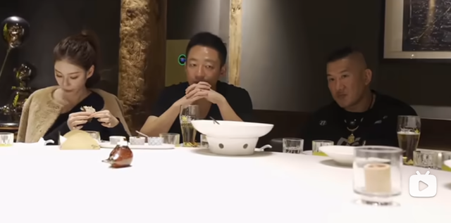 没想到，再婚半年的汪小菲，因台湾馆长的一番话，实现口碑暴增