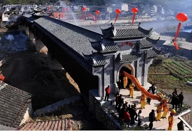 龙泉龙庆桥：状元题词，红色记忆，浙闽纽带，幸福通道