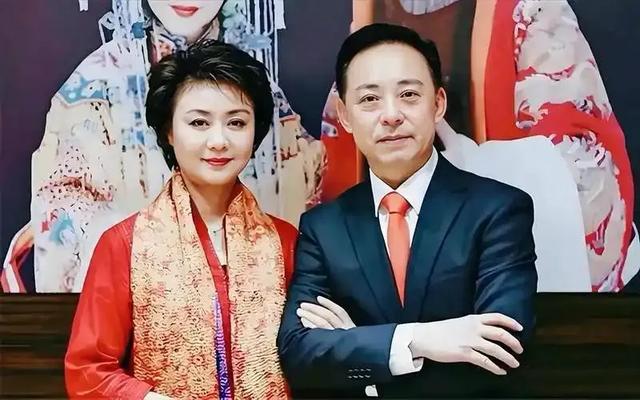 59岁未婚未育，却让男人死心塌地27年：她活成了女人羡慕的样子！