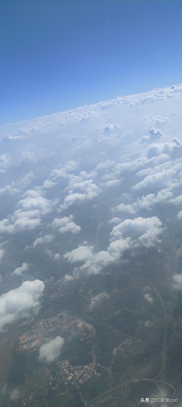 万米高空翱翔
