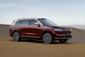 华为系共4款车型亮相，价格22.98万到56.98万元，你看上哪一款？图片