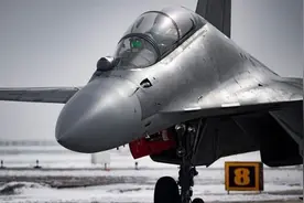 服役350架歼16，中国为何拼命制造歼16，有何过人之处呢图片