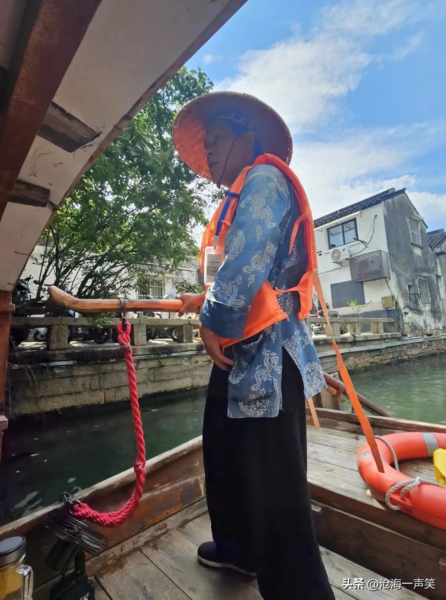 苏州平江路乌篷船的悠悠歌声，一部古代文化与现代文明的交汇