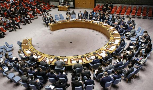 登机回国前，王毅通告三国，中日在联合国吵架，我国要拔1根钉子