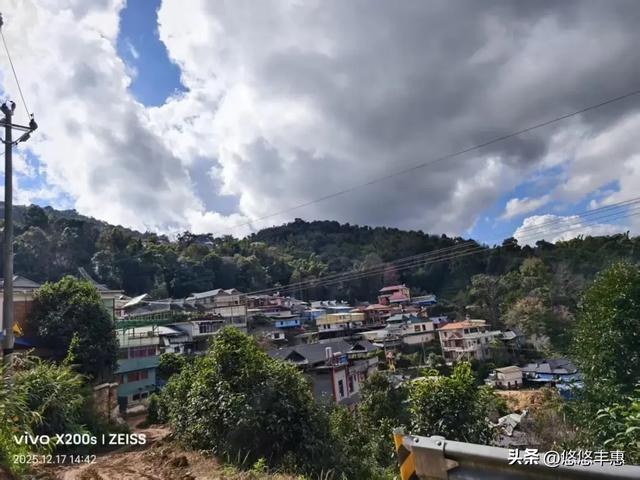 “坐着轮椅看世界”系列之：探访哈尼族山寨 ▏作者史济荣